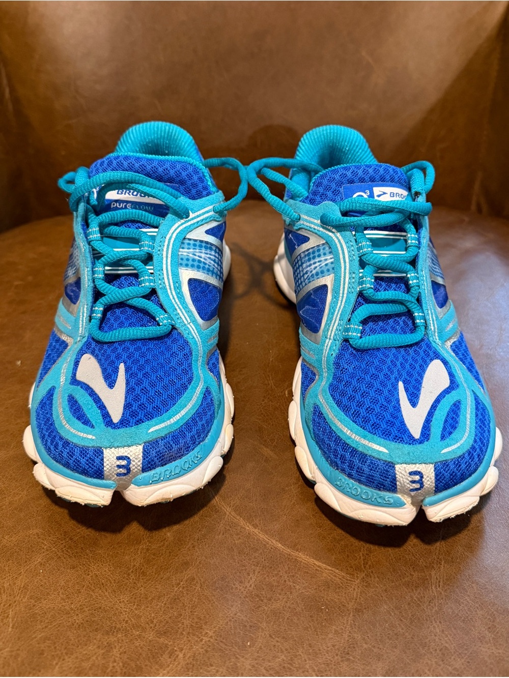 Women's Brooks PureFlow Electric/Caribbean/Silver/White 6.5 Medium (B)